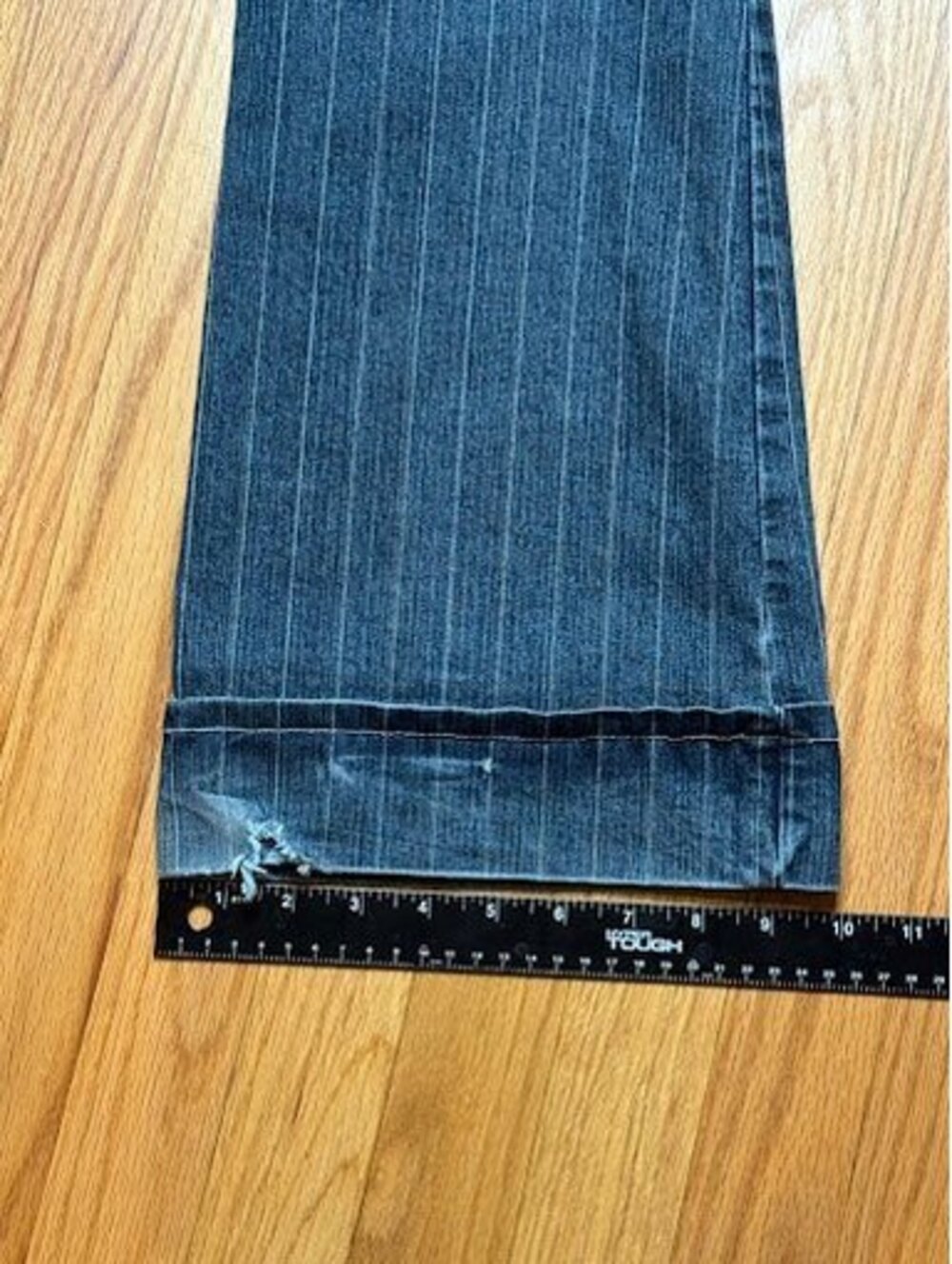 Bebe Y2K Low Rise Pinstripe Flare Jeans Sz 29 Vintage - Picture 6 of 8